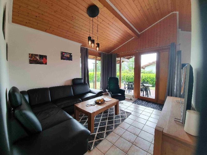 Ferienhaus Vier Pfoten Schweiburg Exterior foto